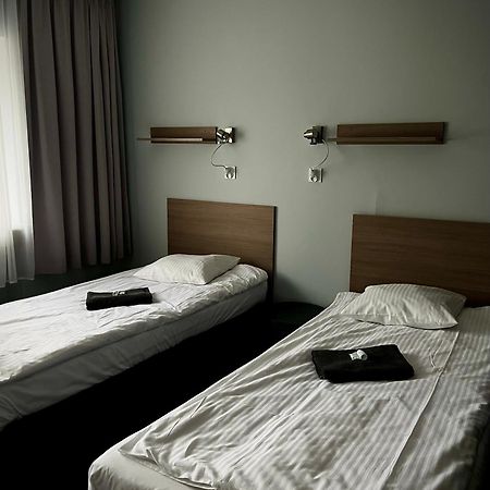 Hostel Azymut Września Esterno foto