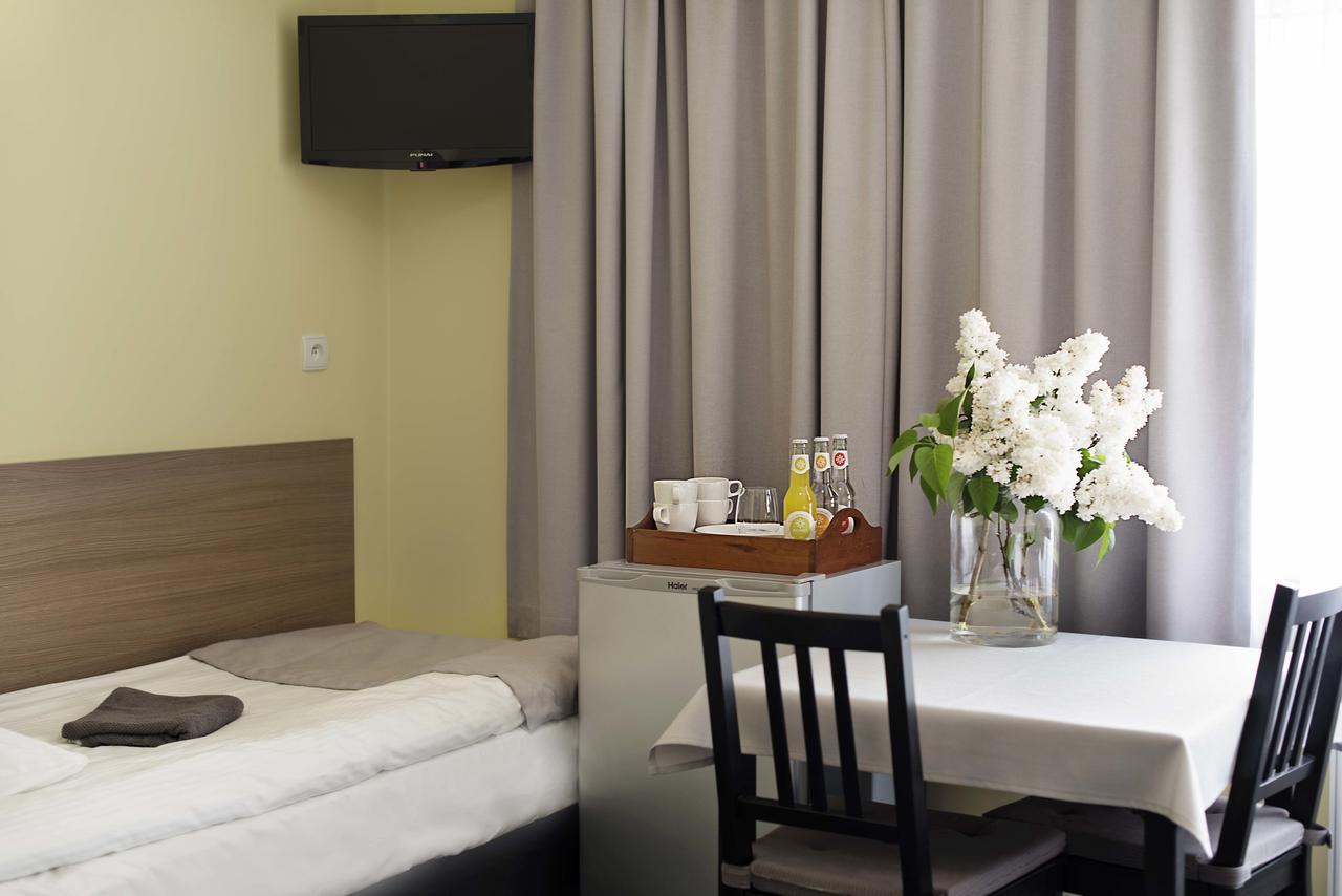 Hostel Azymut Września Esterno foto