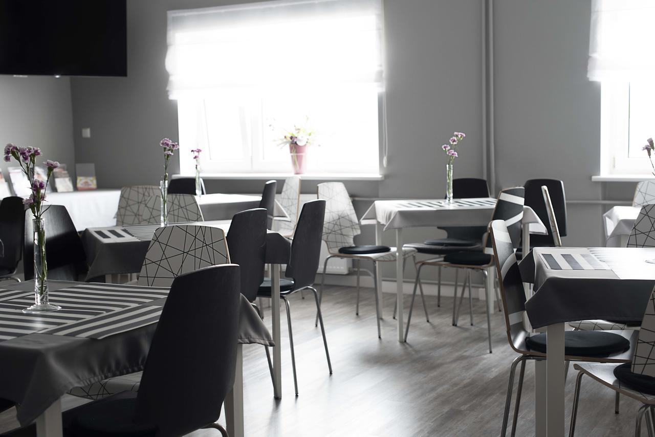 Hostel Azymut Września Esterno foto
